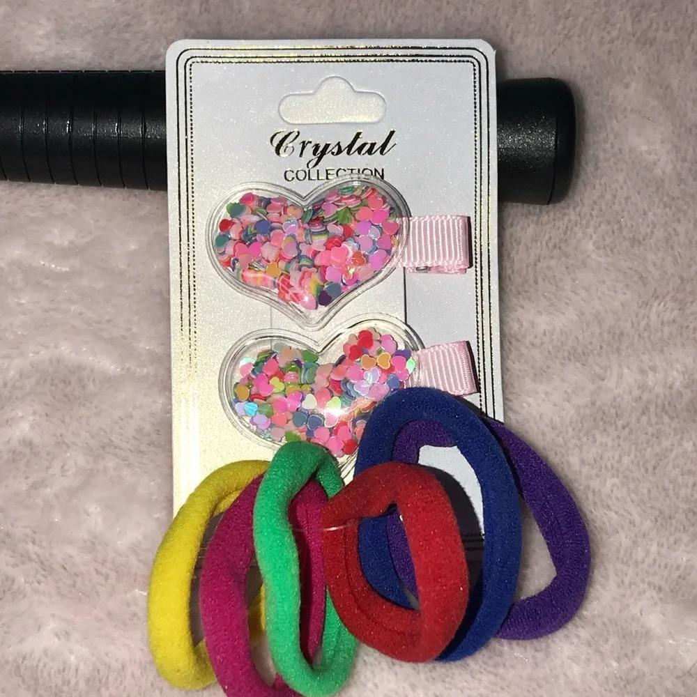 ✨✨5/$10✨✨ Crystal Collection Heart Hair Clips and Colorful Hair Ties Set New